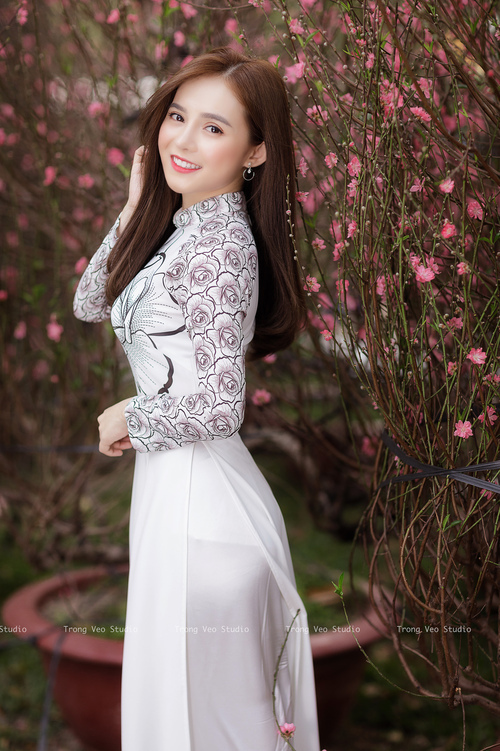 双星闪耀，替补奇兵定乾坤，独行侠加时鏖战背后的篮球哲学