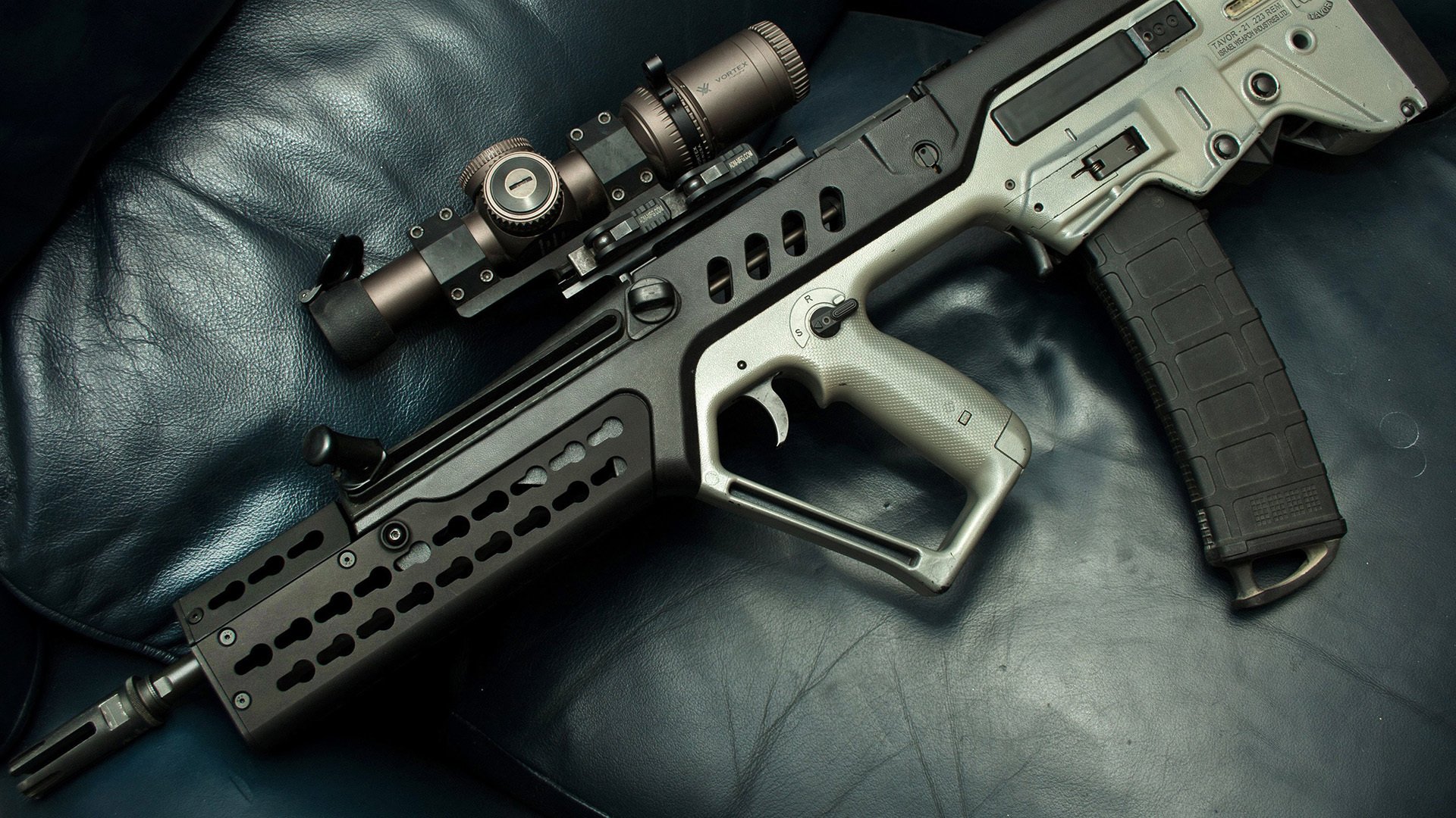 心脏是一块碳纤维，以莱奥的稳定，测量F1之夜的新体温