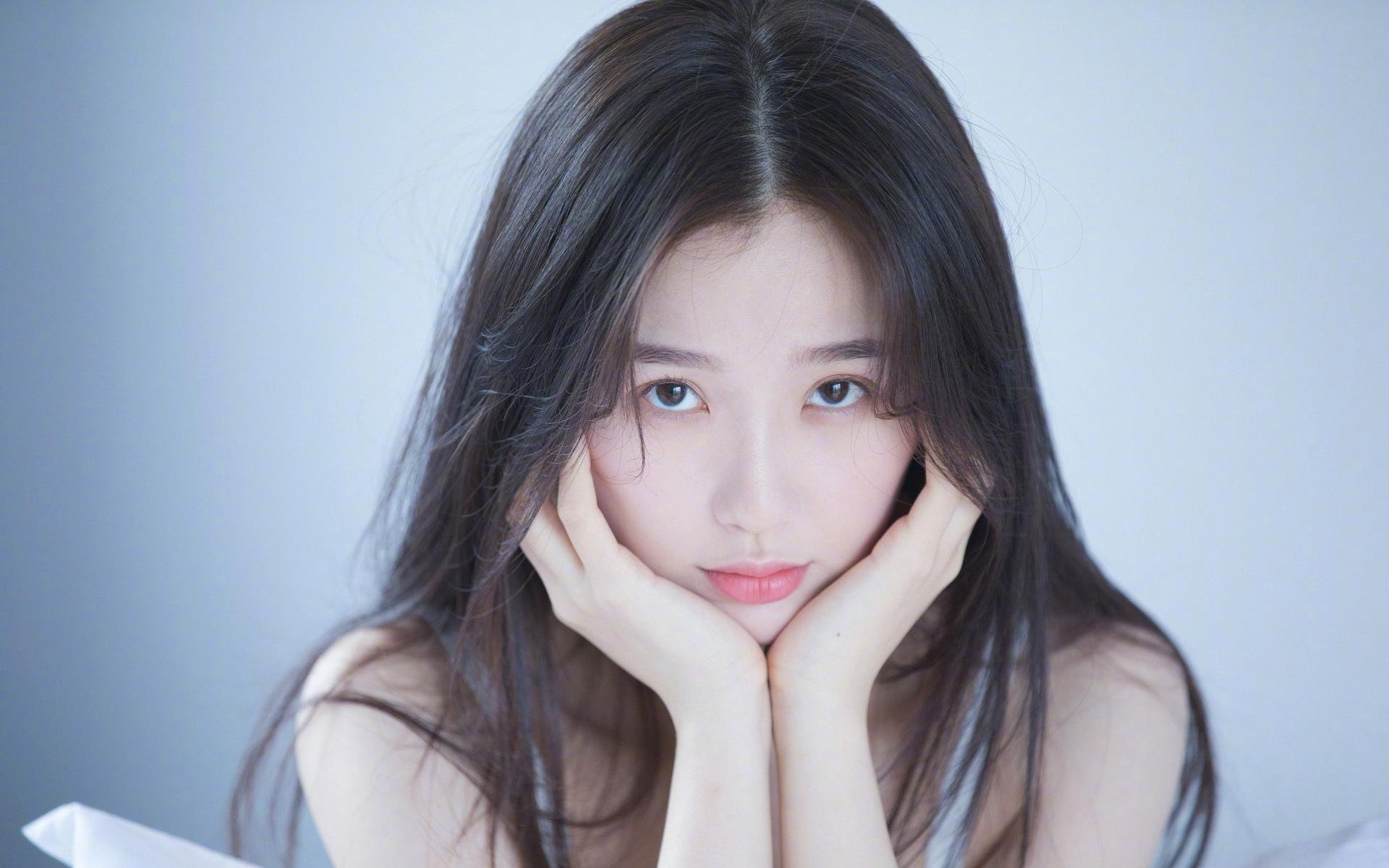中亚白狼啸天—2026世界杯阿方索·戴维斯一秒破防，乌兹别克斯坦碾压罗马尼亚的唯一性史诗